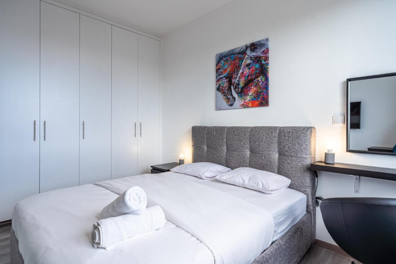 Sunflower 1-bedroom In Διαμέρισμα *